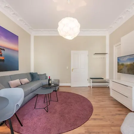 Carmen Strandperle * Χέρινγκσντορφ